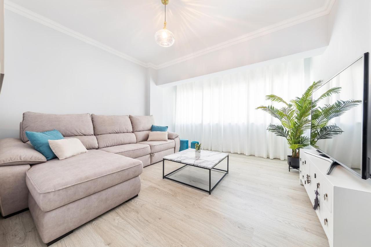 Ria Mar Deluxe - City Center @Homesbyfc Faro Bagian luar foto